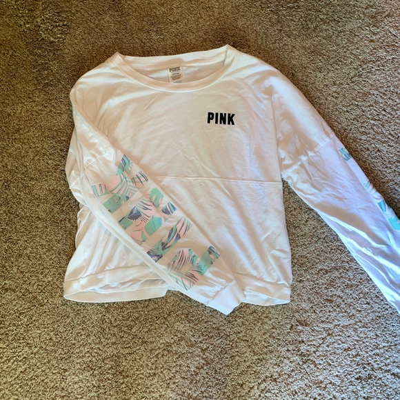 PINK Victoria's Secret Tops - VS PINK Large crop top